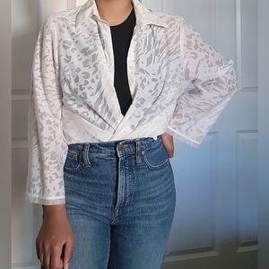 Elegant White Patterned Women's Top